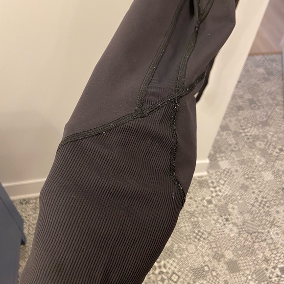 Lululemon Luxtreme Leggings with Mesh - Picture 4 of 4